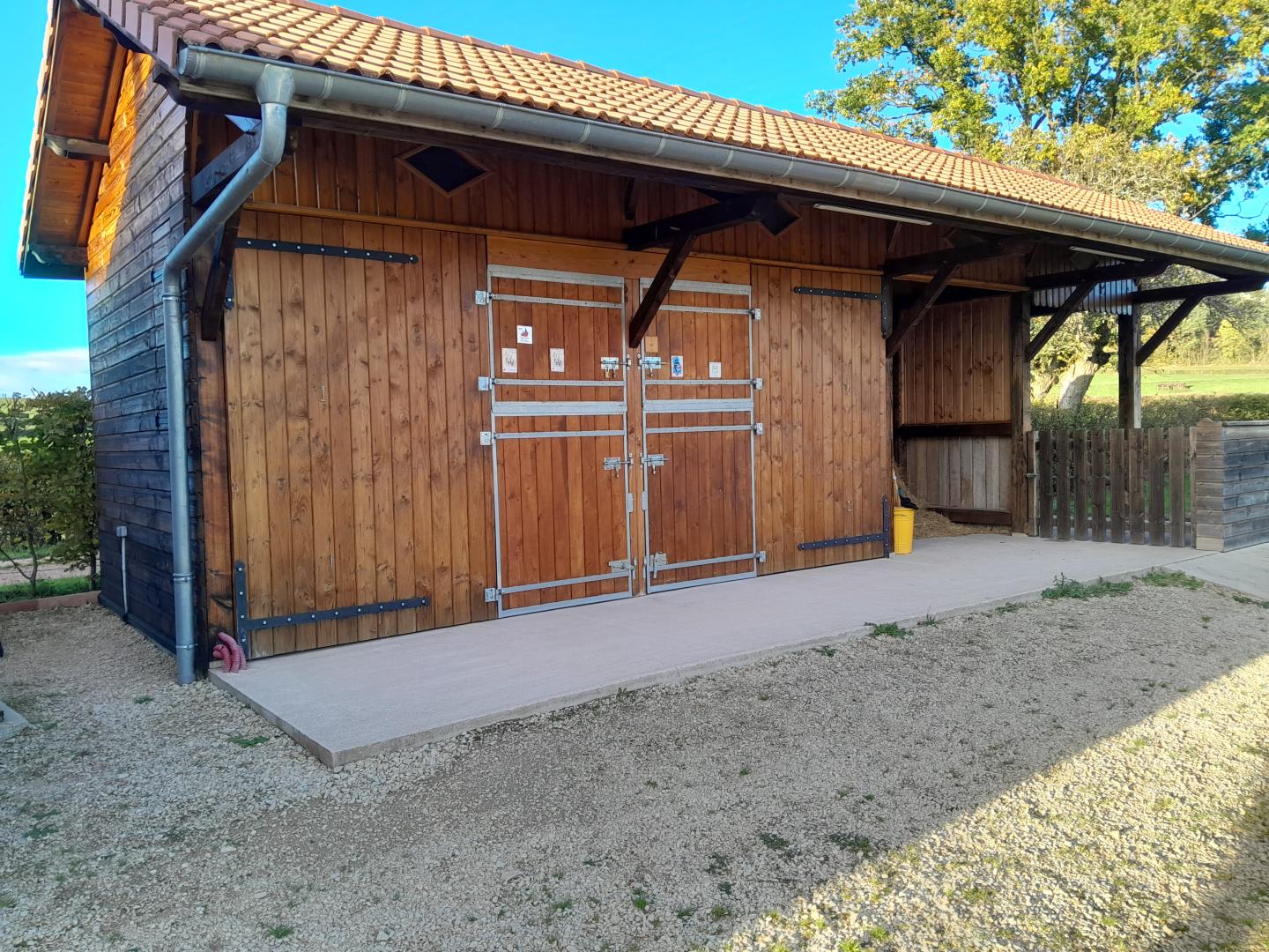 Menuisier bois Le Rousset-Marizy